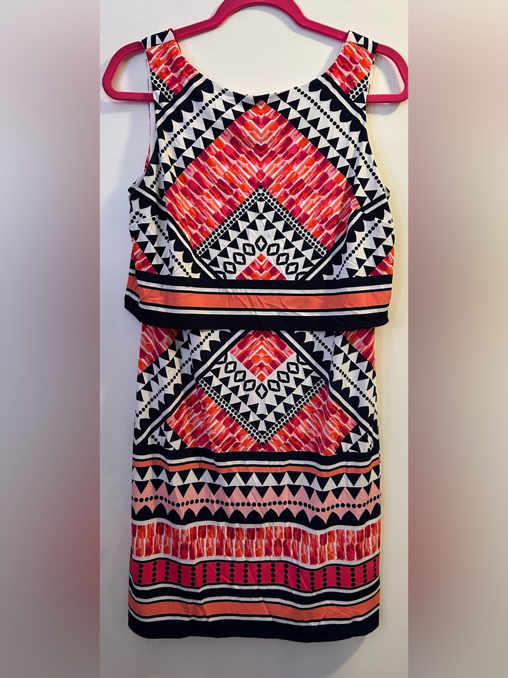 Geometric sleeveless dress